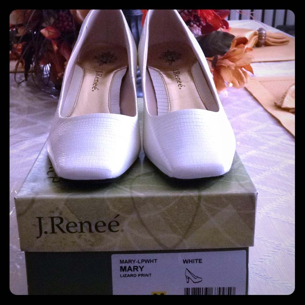 JRenee'  Off White 2 inch Pumps